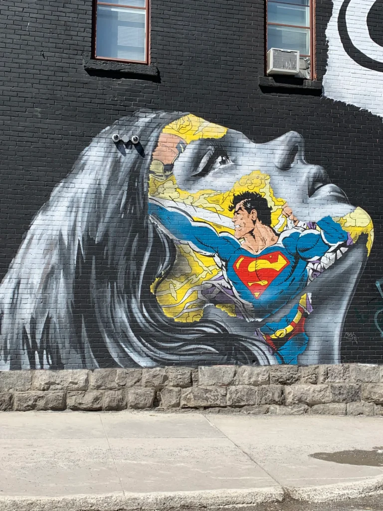 Graffiti Montreal Superman